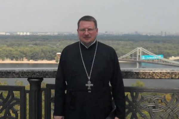 В.Р. Легойда: Мы молимся о выздоровлении раненого священника В.Р. Легойда: Мы молимся о выздоровлении раненого священника