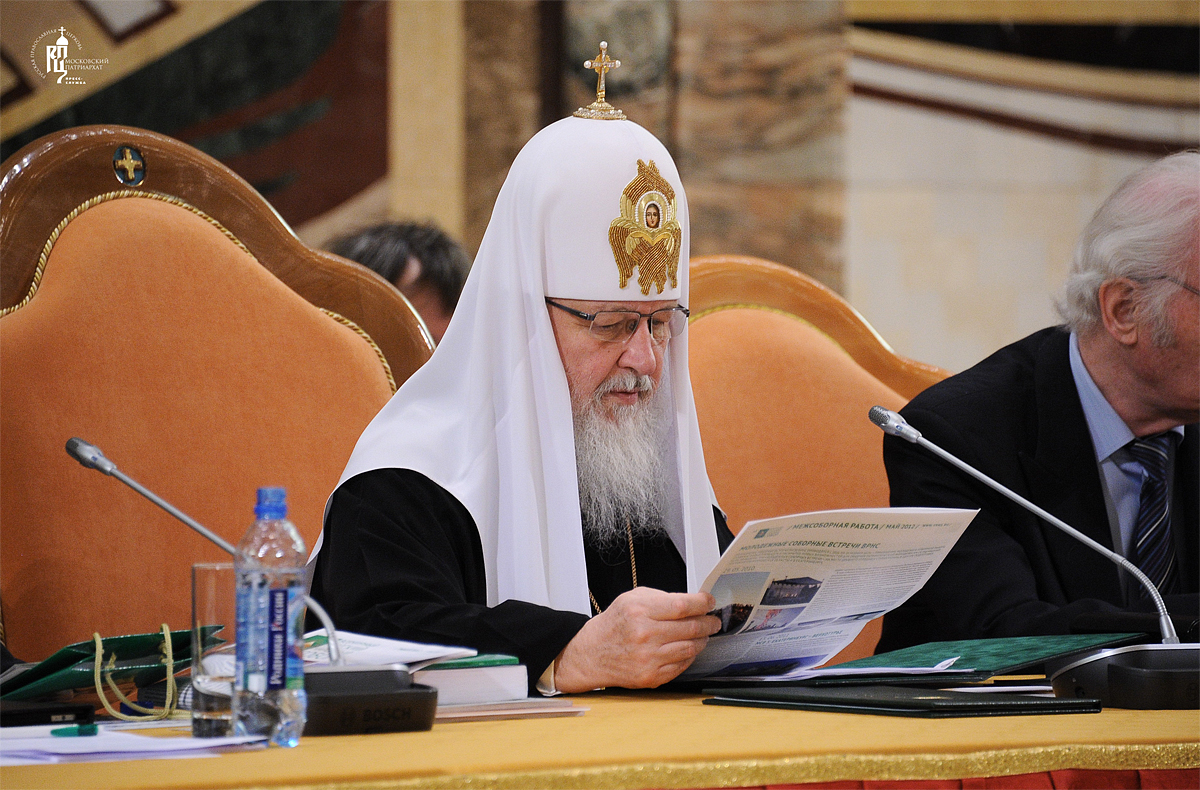 Обществу необходимо духовное единство, убежден Патриарх Кирилл